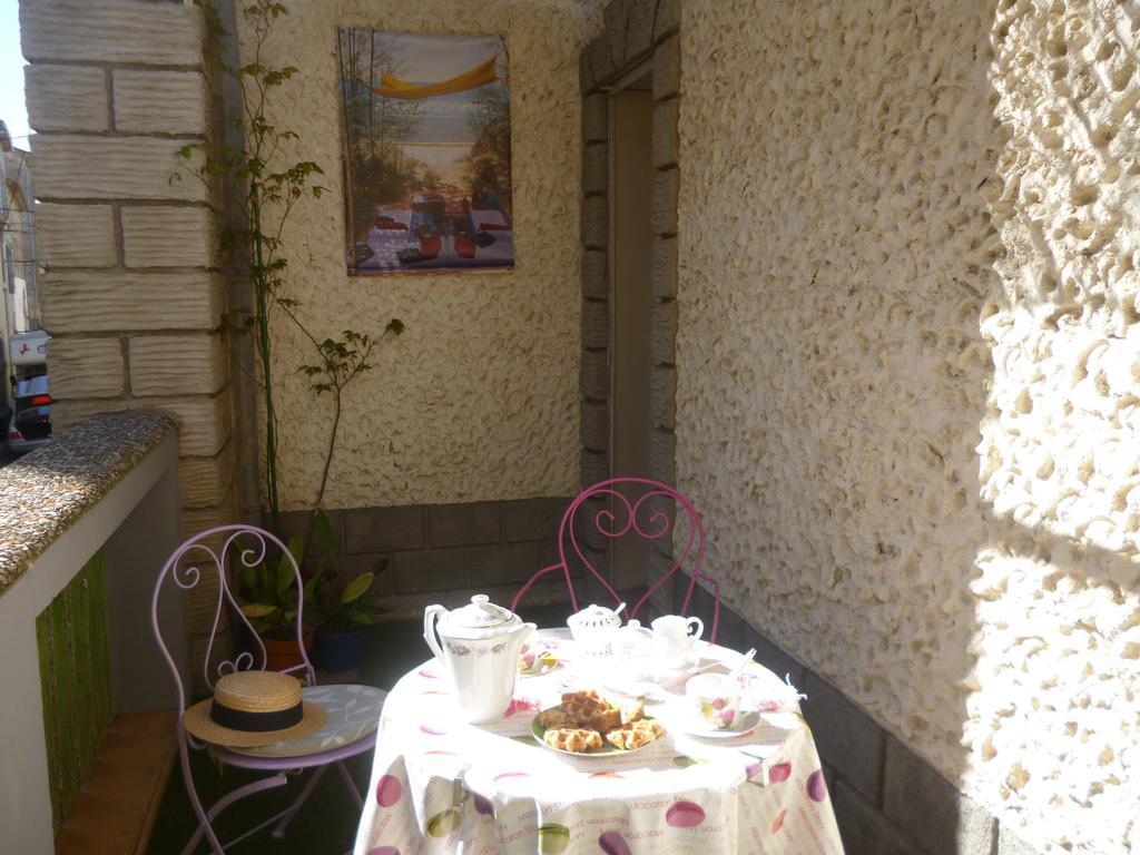 Chambres D'Hotes La Rose Des Vents Ginestas Екстериор снимка