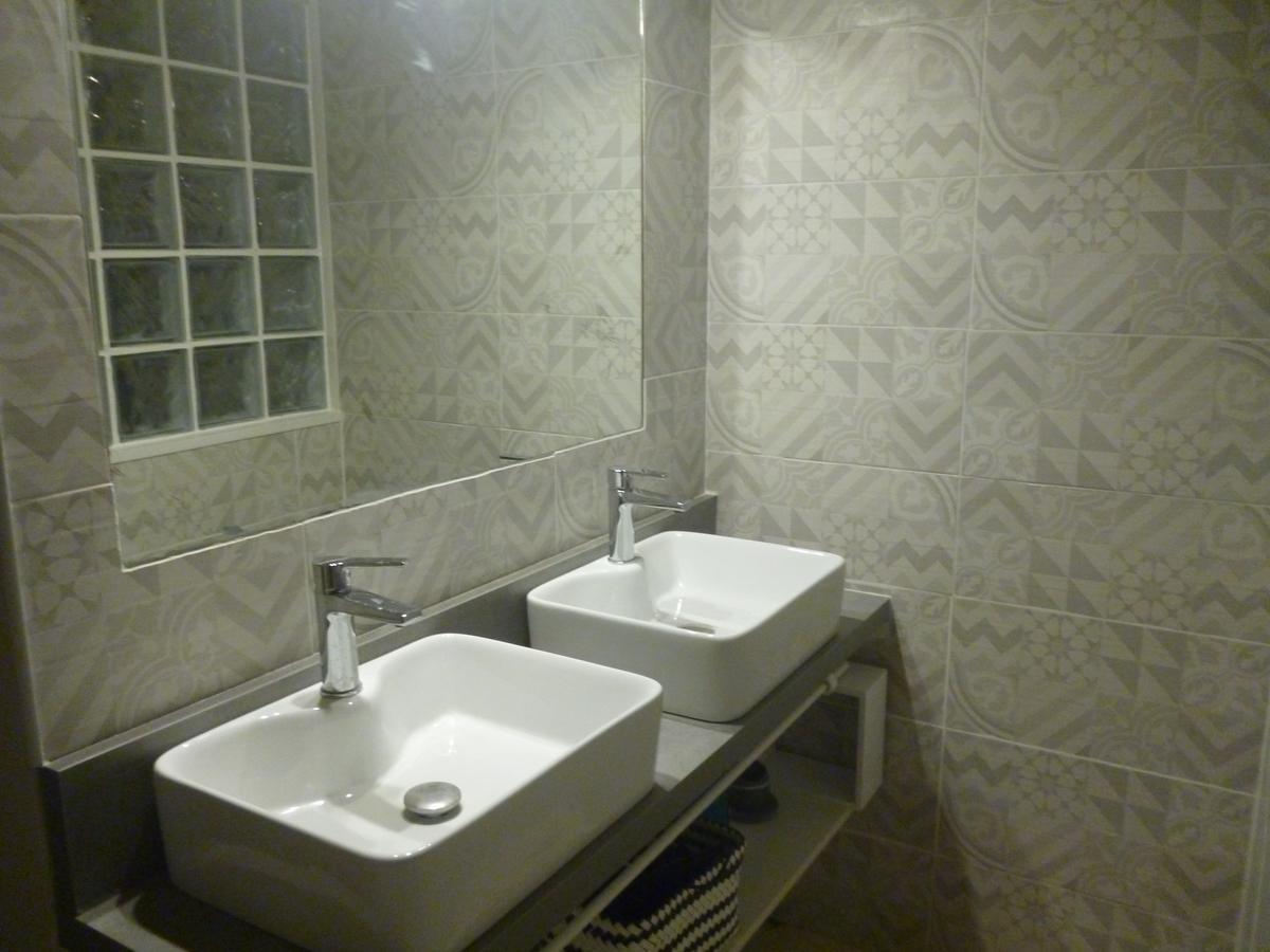 Chambres D'Hotes La Rose Des Vents Ginestas Екстериор снимка